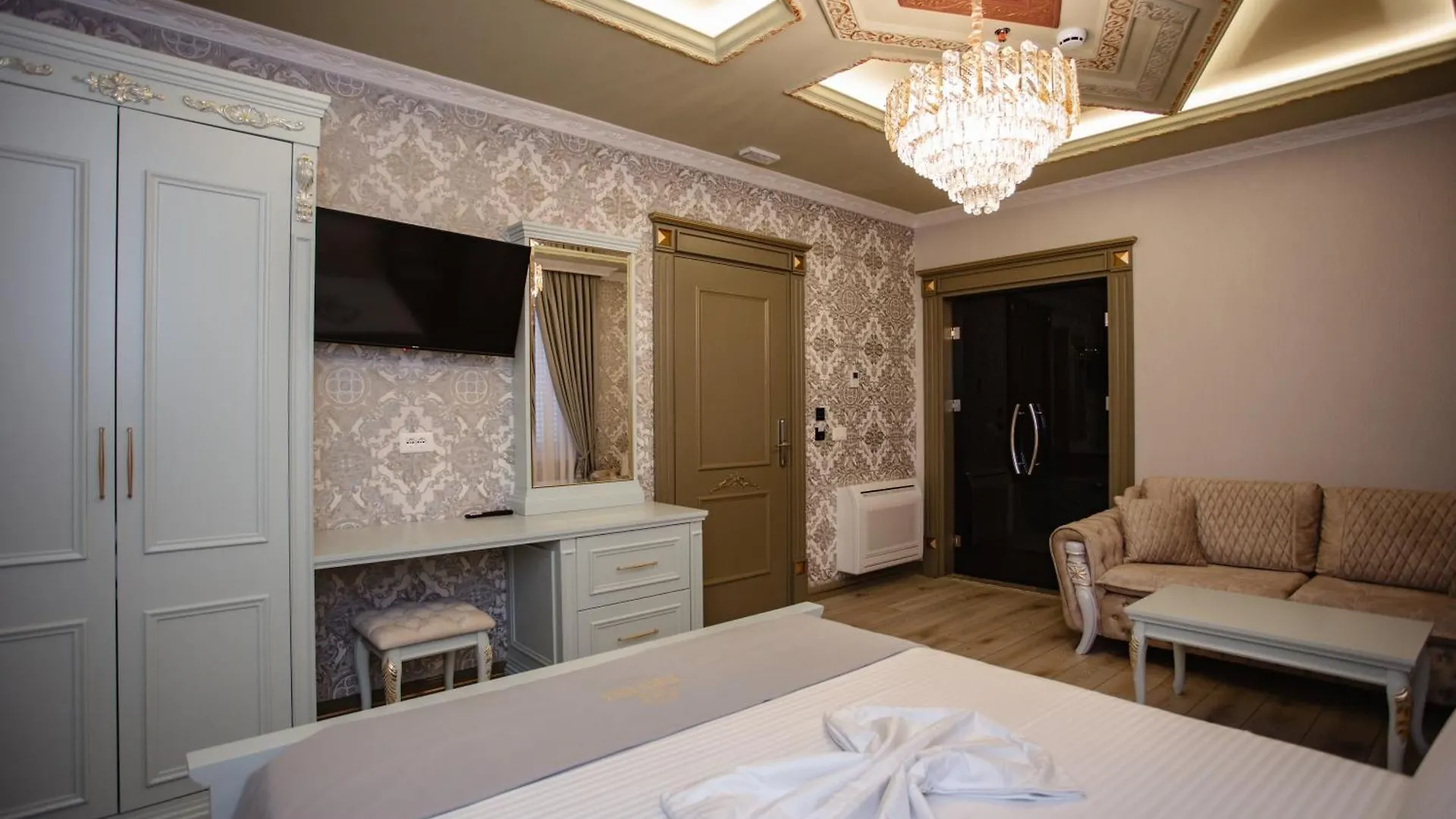 Ervini Boutique Hotel Shkoder
