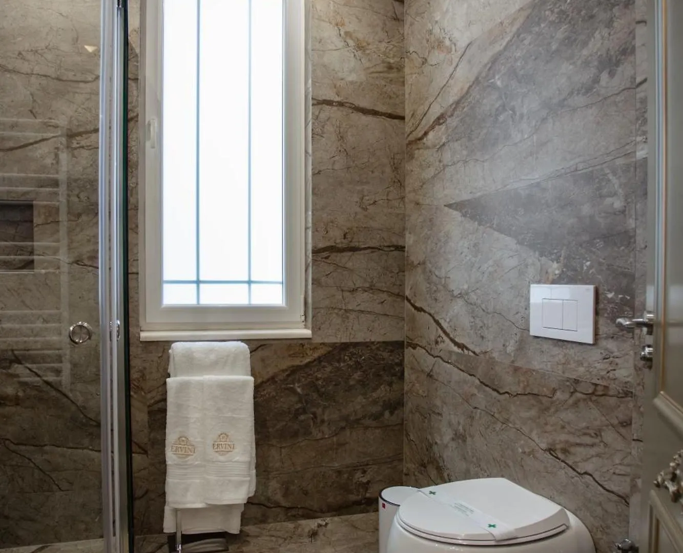 Ervini Boutique Hotel شكودر