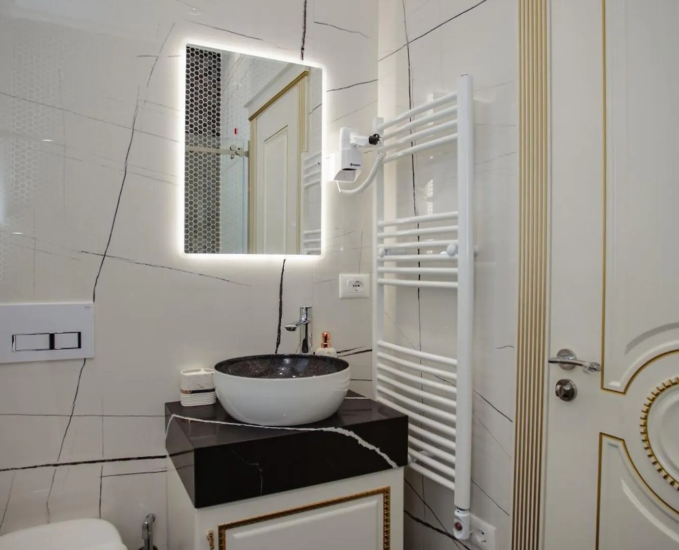 ****  שקודר Ervini Boutique Hotel אלבניה