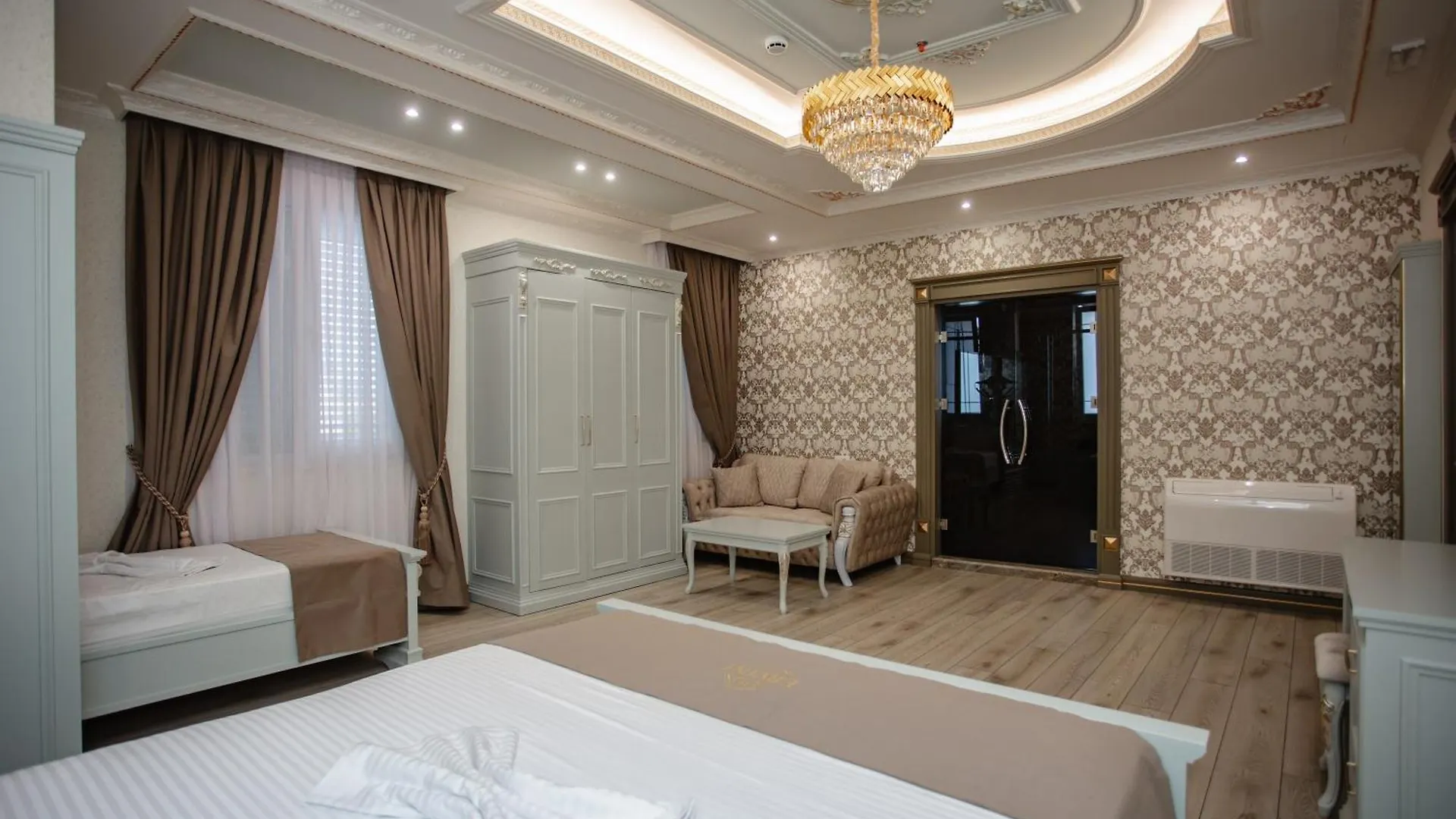 Ervini Boutique Hotel شكودر